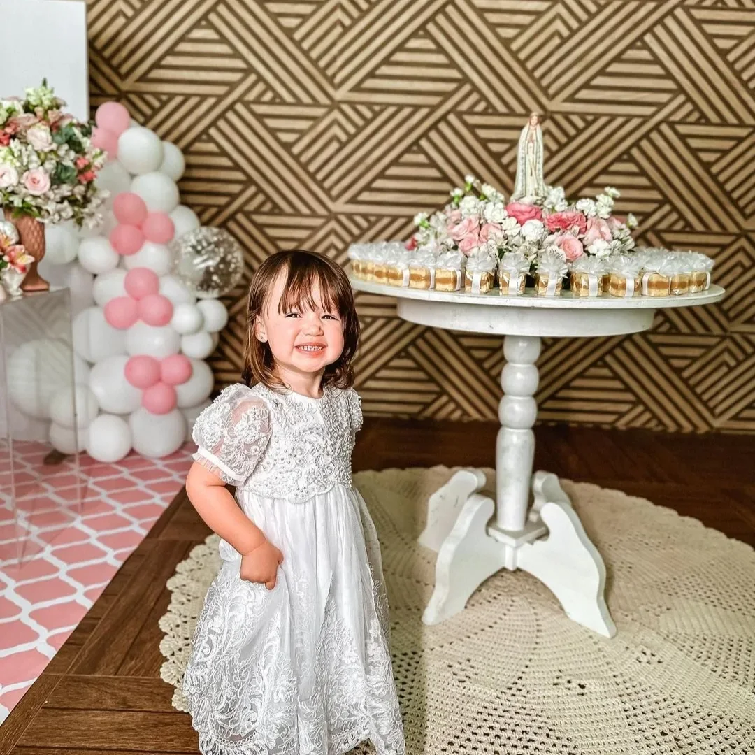 Vestido de Batizado Branco Clássico - imagem 6